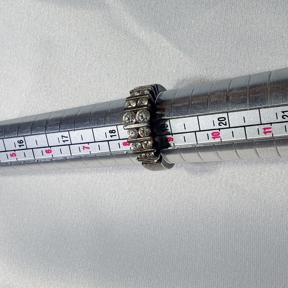 925 DQ CZ ring size 8.5 - Picture 2 of 4